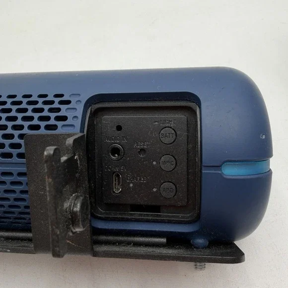 Sony SRS-XB22 Wireless Portable Speaker Extra Bass Waterproof Blue With Aux - Picture 4 of 6